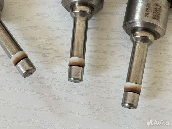 Форсунка VW Touareg Phaeton 3.6 FSI