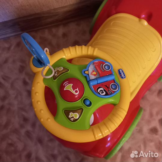 Машинка каталка толокар chicco