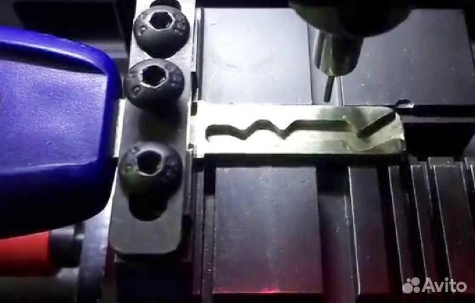 Изготовление автоключей. Вскрытие. Все марки