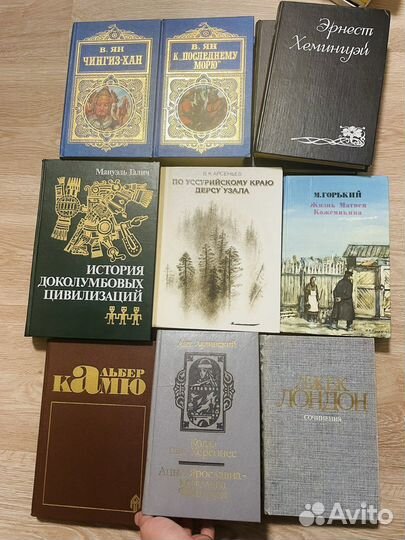 Книга (в ассортименте)