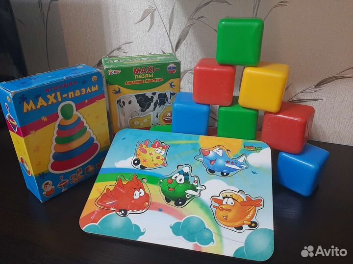 Игрушки-пазлы,2 вида,вкладыши,кубики
