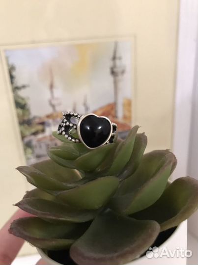 Продам кольцо pandora оникс