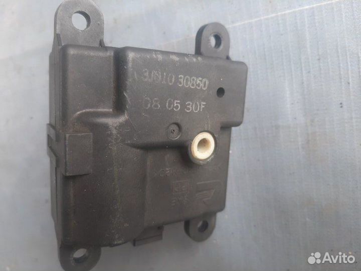 Сервопривод печки, моторчик заслонки отопителя