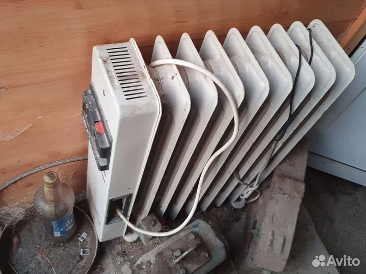 Масляный обогреватель delonghi