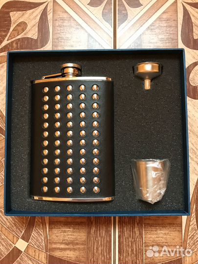 Фляжка новая из нержавейки в подарочном варианте