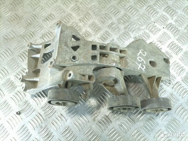 Кронштейн генератора A 169