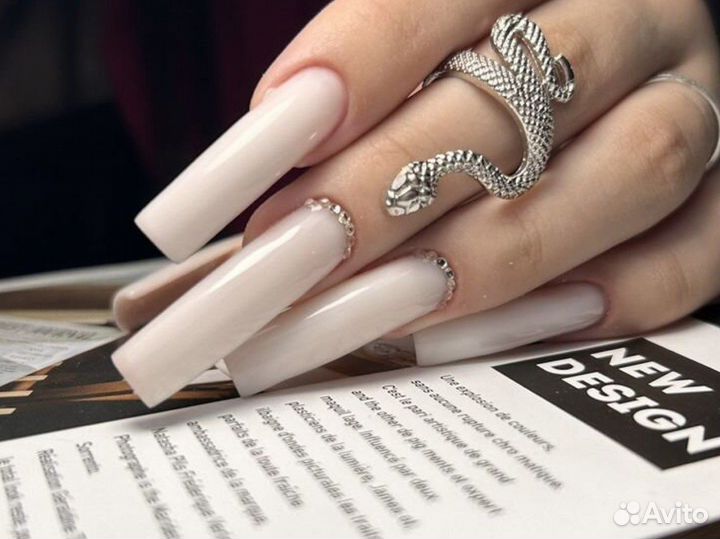 Маникюр, педикюр, наращивание ногтей, гель-лак