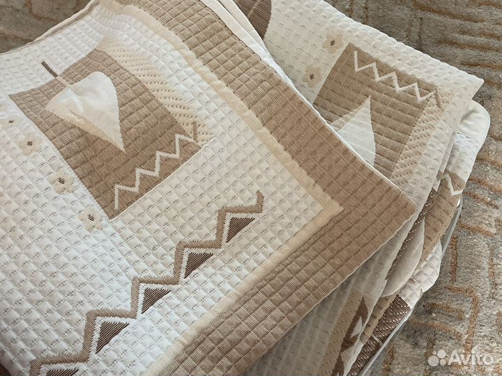 Комплект покрывало и наволочки