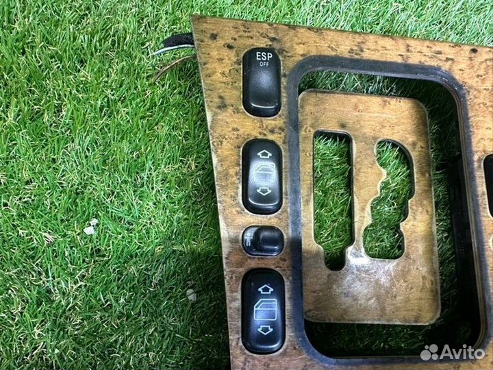 Накладка АКПП Mercedes E W210 ом113.980 2001