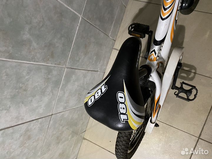 Детский велосипед для мальчика размер колеса 16