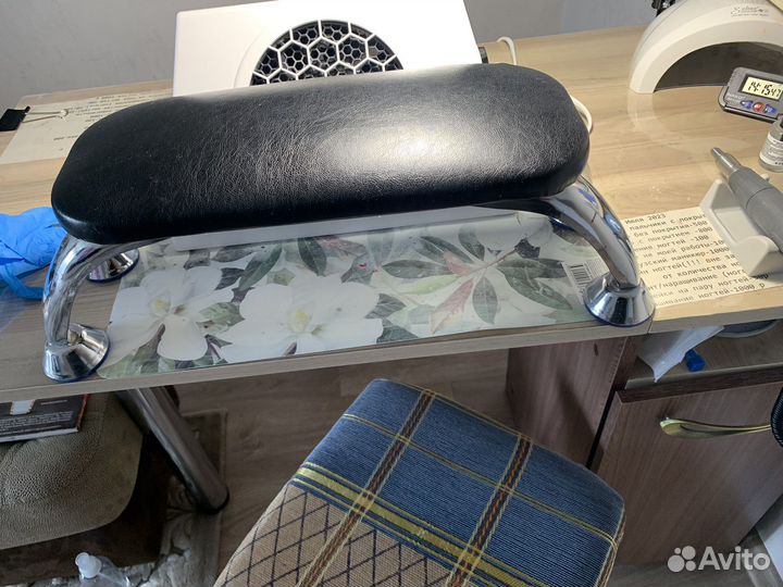 Подставка для маникюра бу