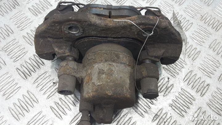 Суппорт передний правый Ford Focus 2 2008 1682875