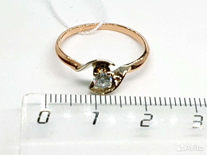 Золотое кольцо с бриллиантом, 2.19 грамм, 18 разм
