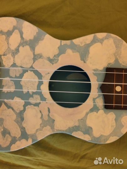 Акустическая гитара