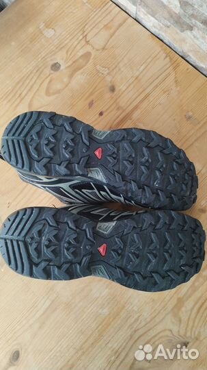 Salomon x ultra gore tex