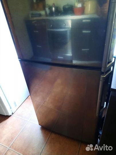 Холодильник бу работает только морозилка