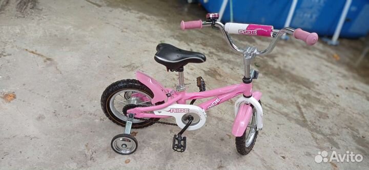 Детский трехколесный велосипед