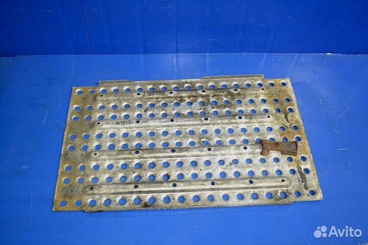 Металлический трапик renault trucks Magnum Dxi (01