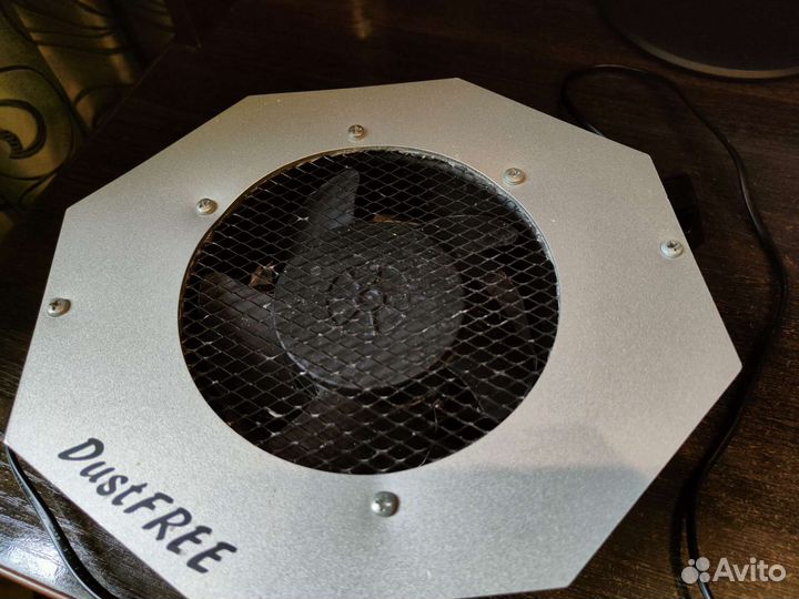 Встраиваемая вытяжка для маникюра