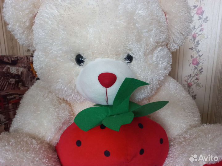 Большие плюшевые медведи