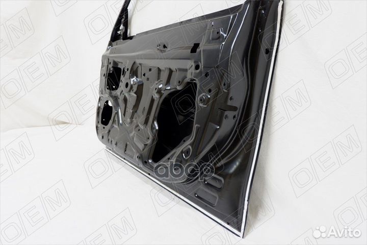 Дверь передняя правая Nissan Almera G15