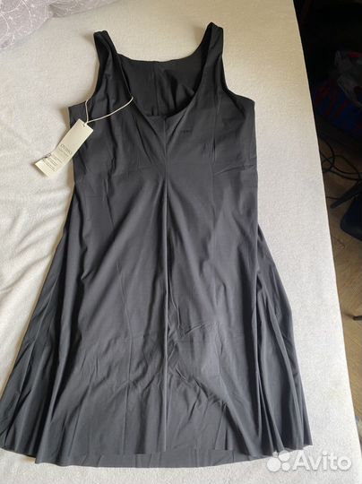 Новое Теннисное платье Oysho