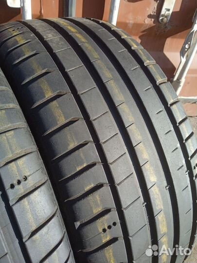 Michelin Pilot Sport 5 245/40 R18 и 265/35 R18