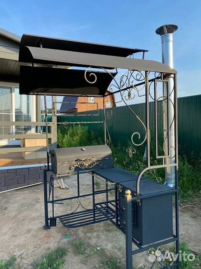 Мангал с крышей