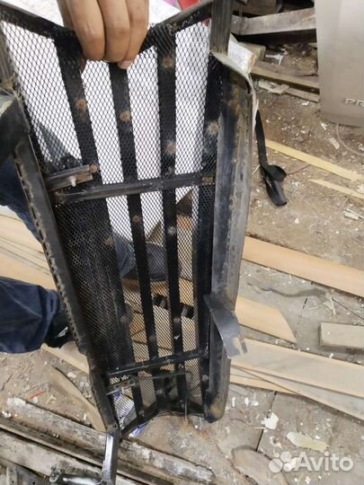 Решетка радиатора