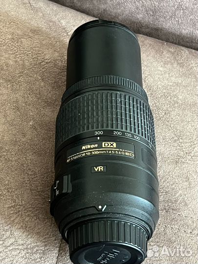 Объектив Nikon 55-300mm f/4.5-5.6G