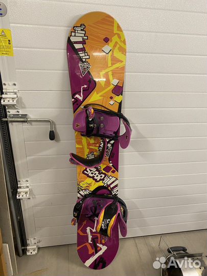 Сноуборд с креплениями