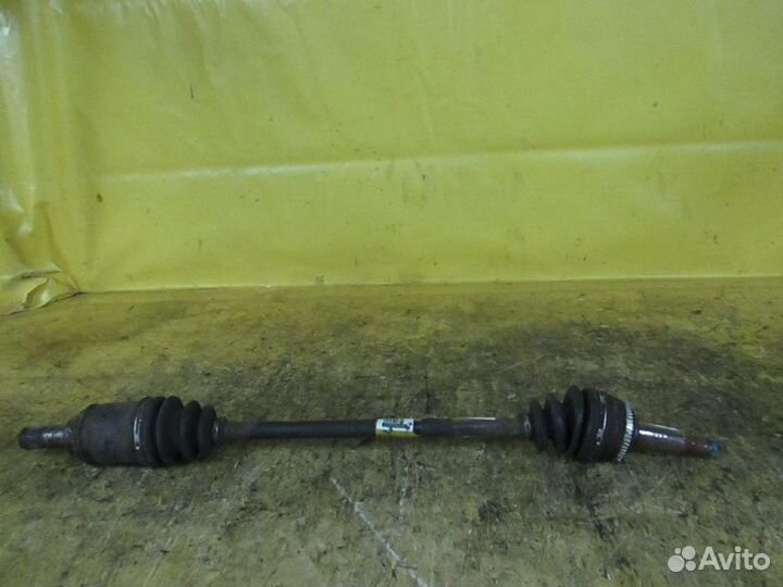 Привод Toyota Corolla fielder ZRE144G (Заднее)