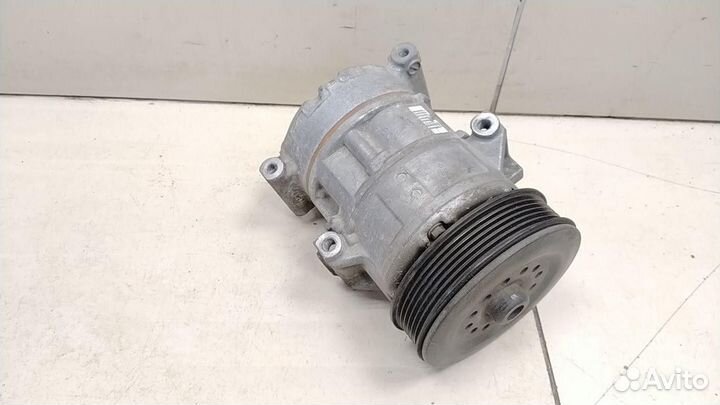 Компрессор кондиционера Toyota Corolla