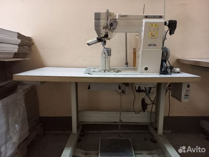 Колонковая одноигольная швейная машина