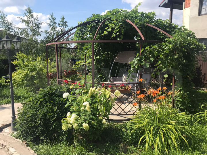 Коттедж 307 м² на участке 12,4 сот.