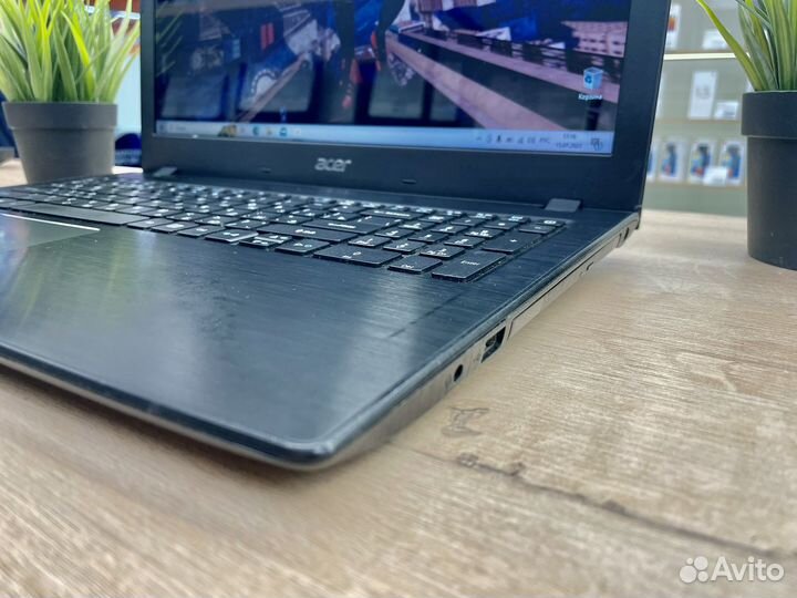 Ноутбук Acer i5-7/8Gb/Nvidia/SSD