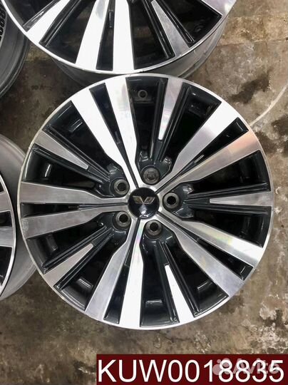 Диски R18 Mitsubishi Б/у оригинал