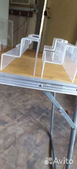 Подставки из оргстекла для лаков, жидкостей