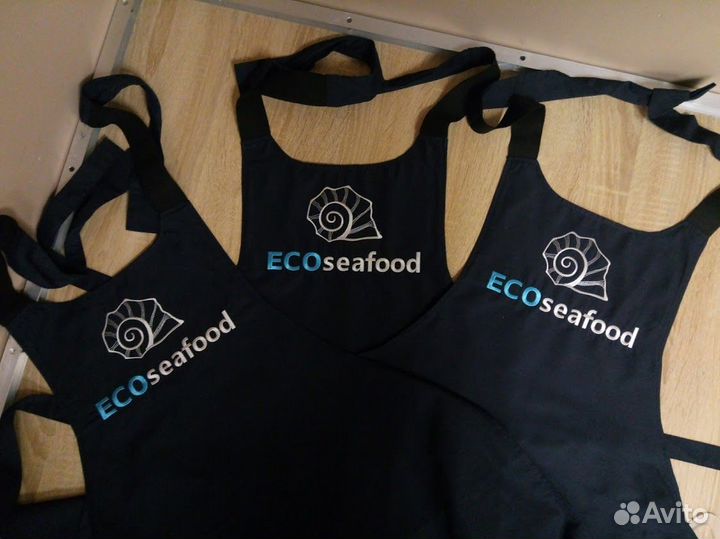 Брендирование одежды методом машинной вышивки