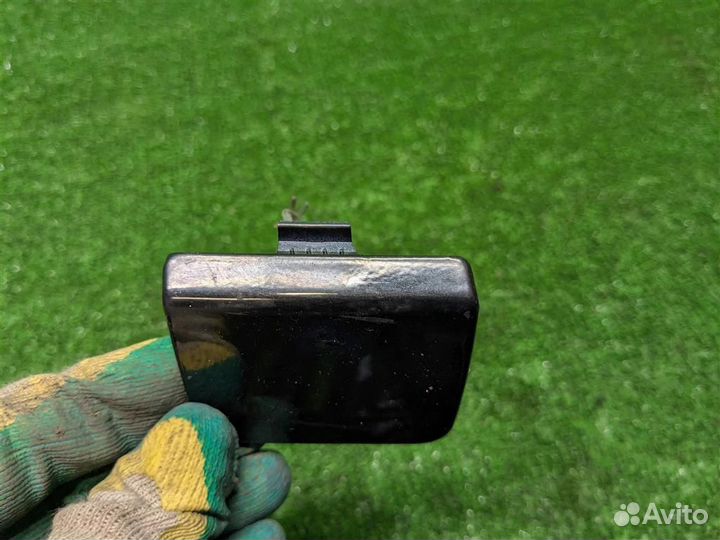 Заглушка буксировочного крюка BMW X3 (E83) 2006