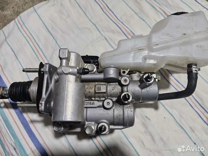 Насос тормозной Абс Toyota Corolla 47210-12310