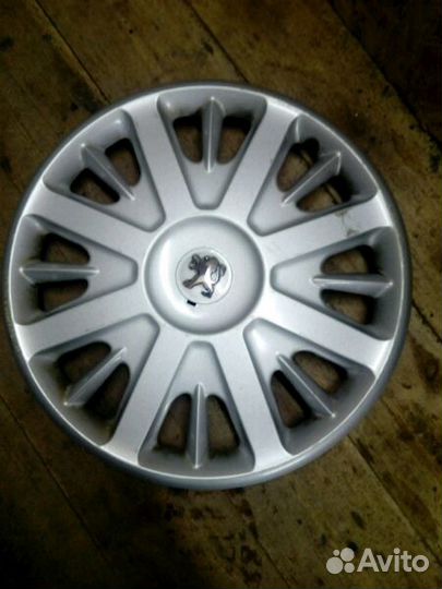 Колпак на пежо R16