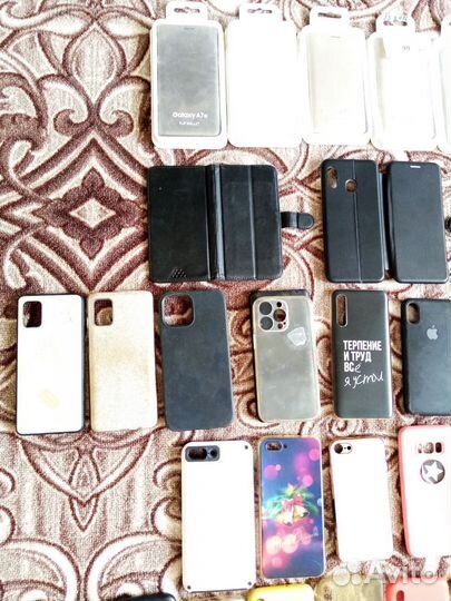 Лот чехлов для телефонов