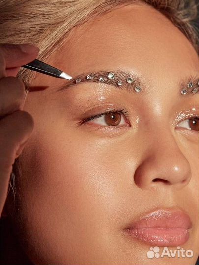 Модели на ламинирование бровей и ресниц