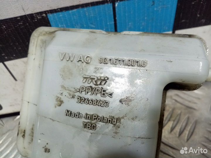 Б/У Бачок главного тормозного цилиндра#001