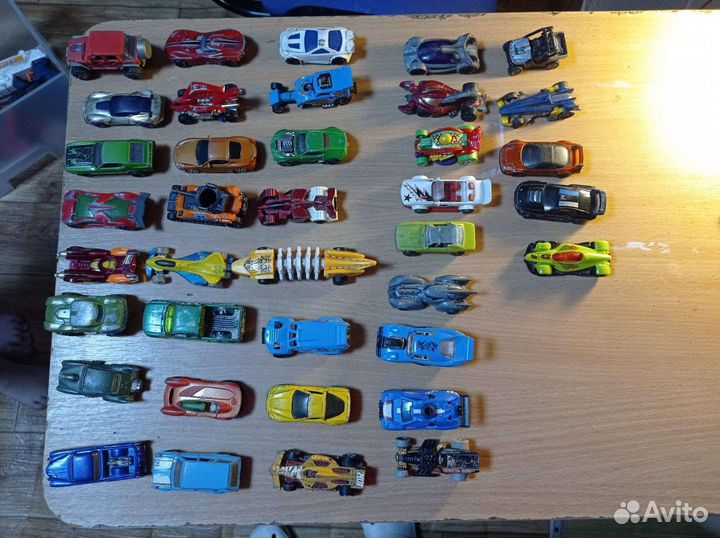 Машинки Hot wheels