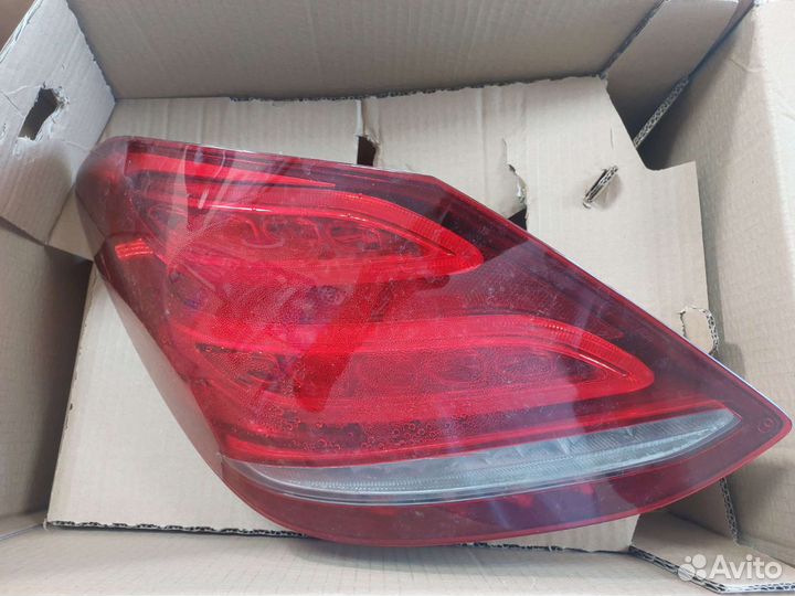 Фара задняя левая Mercedes-Benz W205