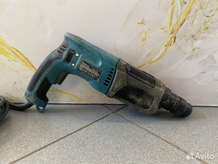 Перфоратор Makita HR2470\Под ремонт