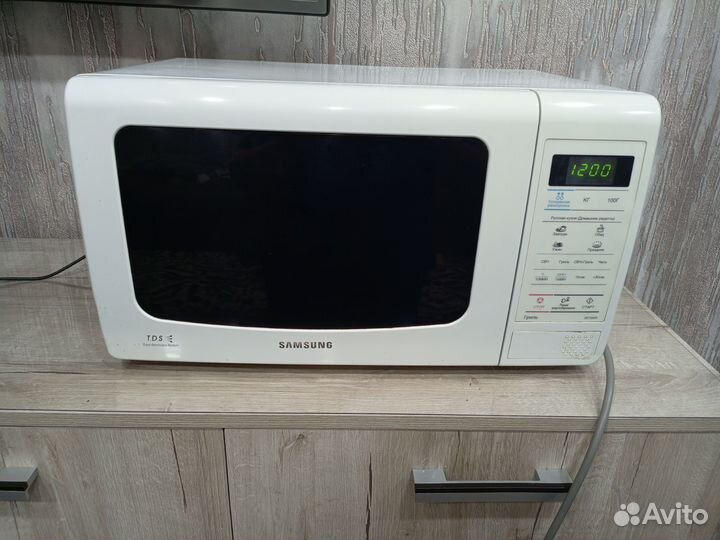 Микроволновая печь Samsung GE773KR