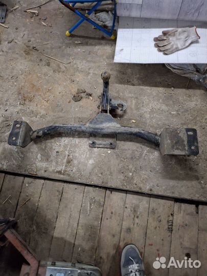 Фаркоп на ваз 2110